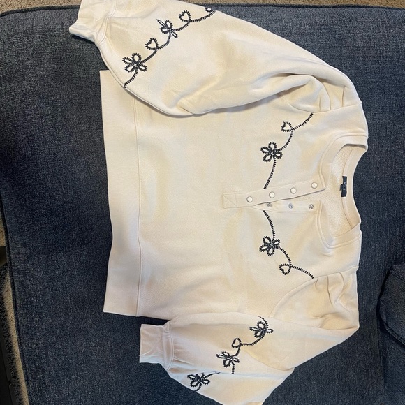 Rails Tops - Rails Cream and Black Embroidered Sweatshirt